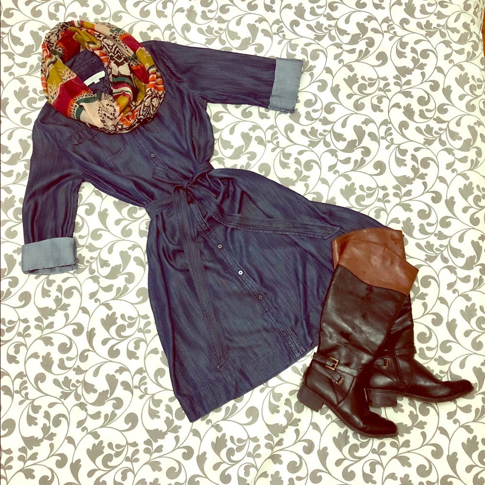 LOFT Denim Button-down Dress! EUC. Great for Fall!